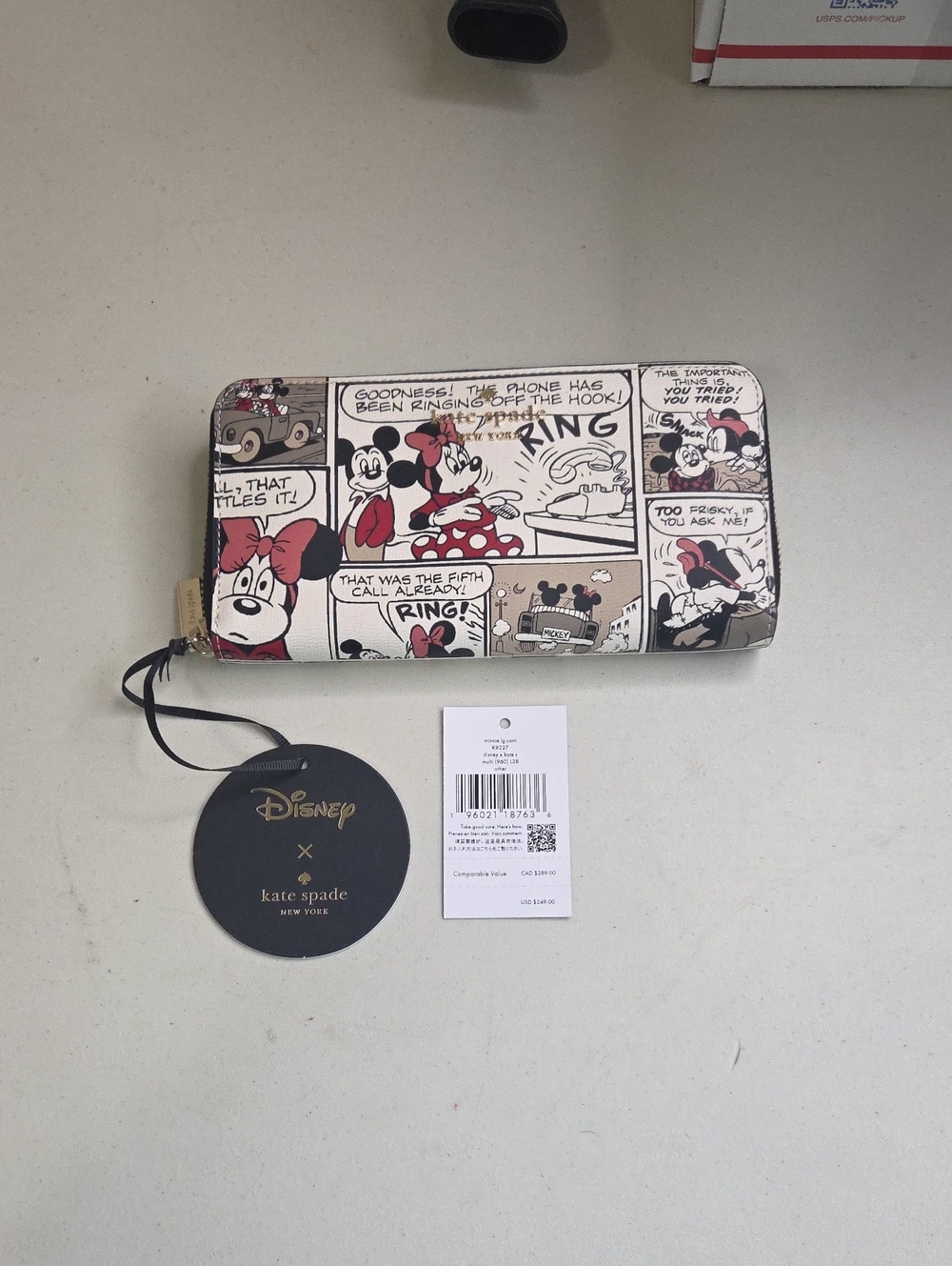 kate spade And Disney Comic Strip Minnie Mouse Zip Wallet - Cream, Black & Red